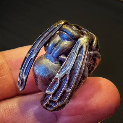 Handmade Bronze Bumblebee Bead – Large EDC Charm for Paracord, Knives & Necklaces