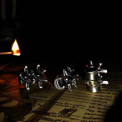 Disc Goblin – Anatomical Spine Knife Bead | Bronze and White Brass EDC Paracord Bead with Grinning Disc Face