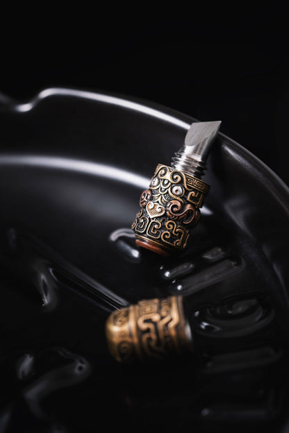 Totem Vault – Titan Edge Pendant+3mm Silver Bead Chain