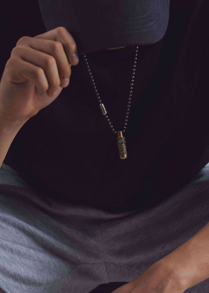 Totem Vault – Titan Edge Pendant+3mm Silver Bead Chain